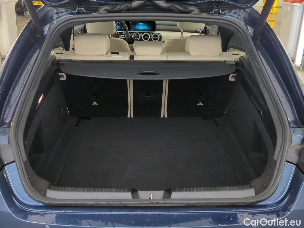 Mercedes  CLA-Klasse Mercedes-Benz CLA Shooting Brake CLA 180 DCT Bus. Solution Luxury 5d #33