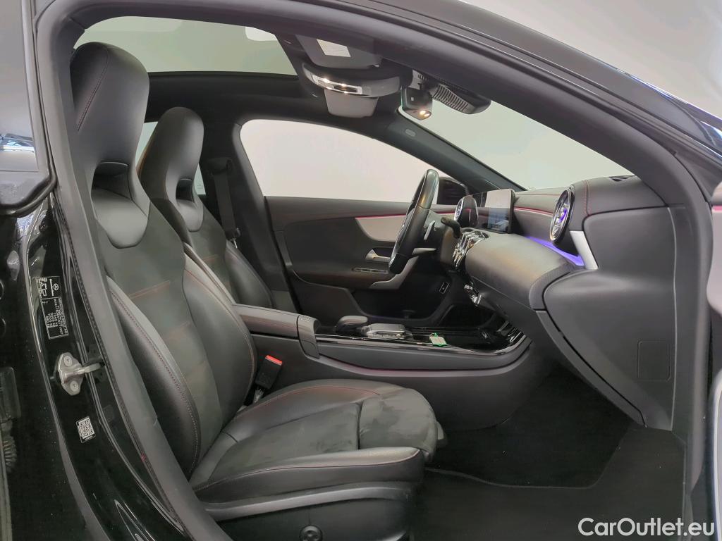 Mercedes  CLA-Klasse Mercedes-Benz CLA CLA 180 DCT Business Solution AMG 4d #3