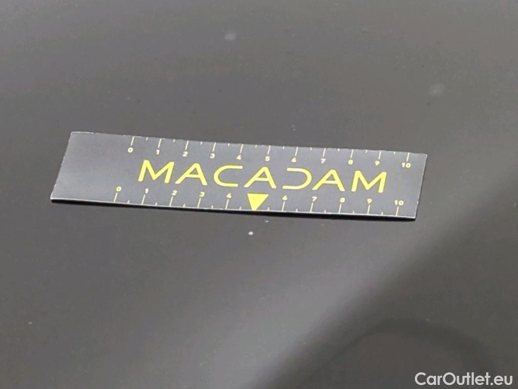 Mercedes  CLA-Klasse Mercedes-Benz CLA CLA 180 DCT Business Solution AMG 4d #44