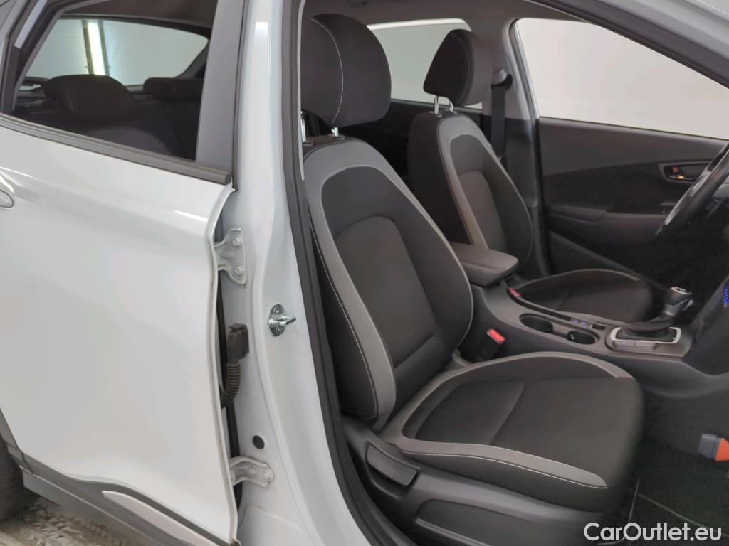 Hyundai  Konna Hyundai KONA 1.6 GDI HEV Fashion 5d #3
