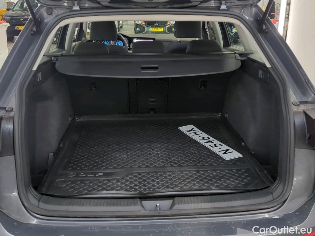 Volkswagen  Golf  Volkswagen Variant 2.0 TDI 85kW DSG Life Business 5d #8