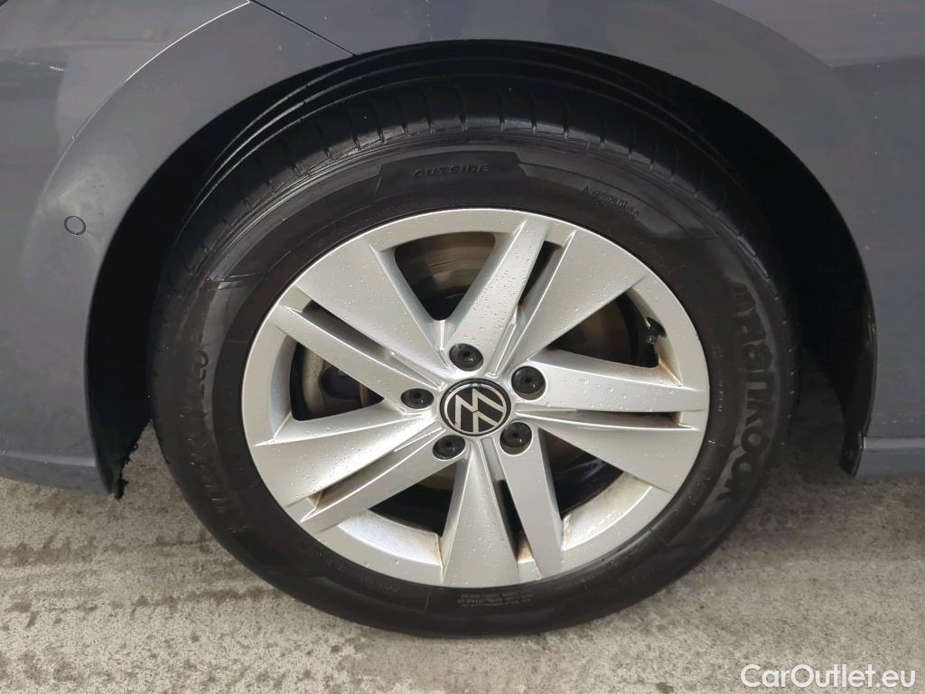 Volkswagen  Golf  Volkswagen Variant 2.0 TDI 85kW DSG Life Business 5d #29