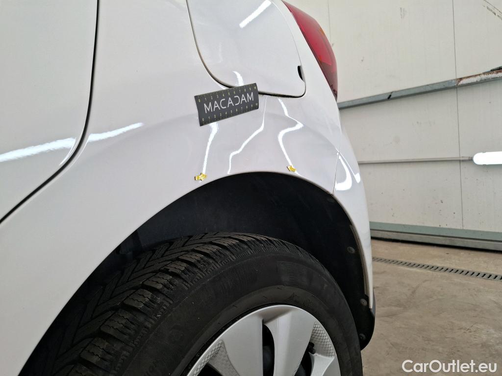 Citroen  C3  Feel Business 1.2 PureTech 80CV BVM5 E6d #3