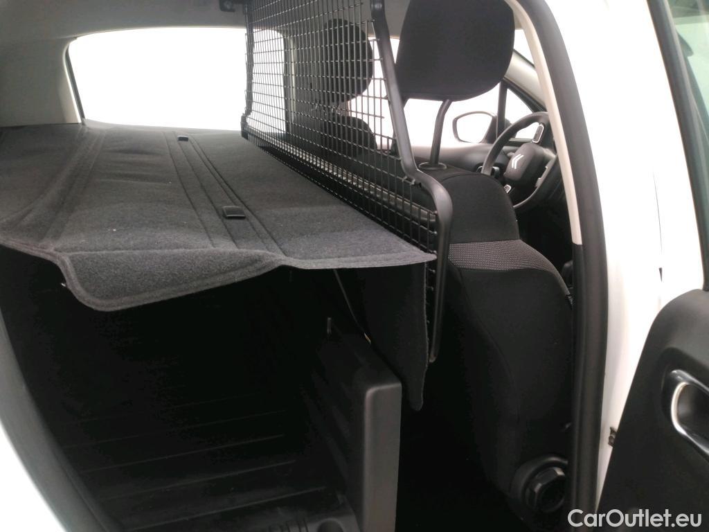 Citroen  C3  Société Feel Nav 1.5 BlueHDI 100CV BVM5 E6dT #9