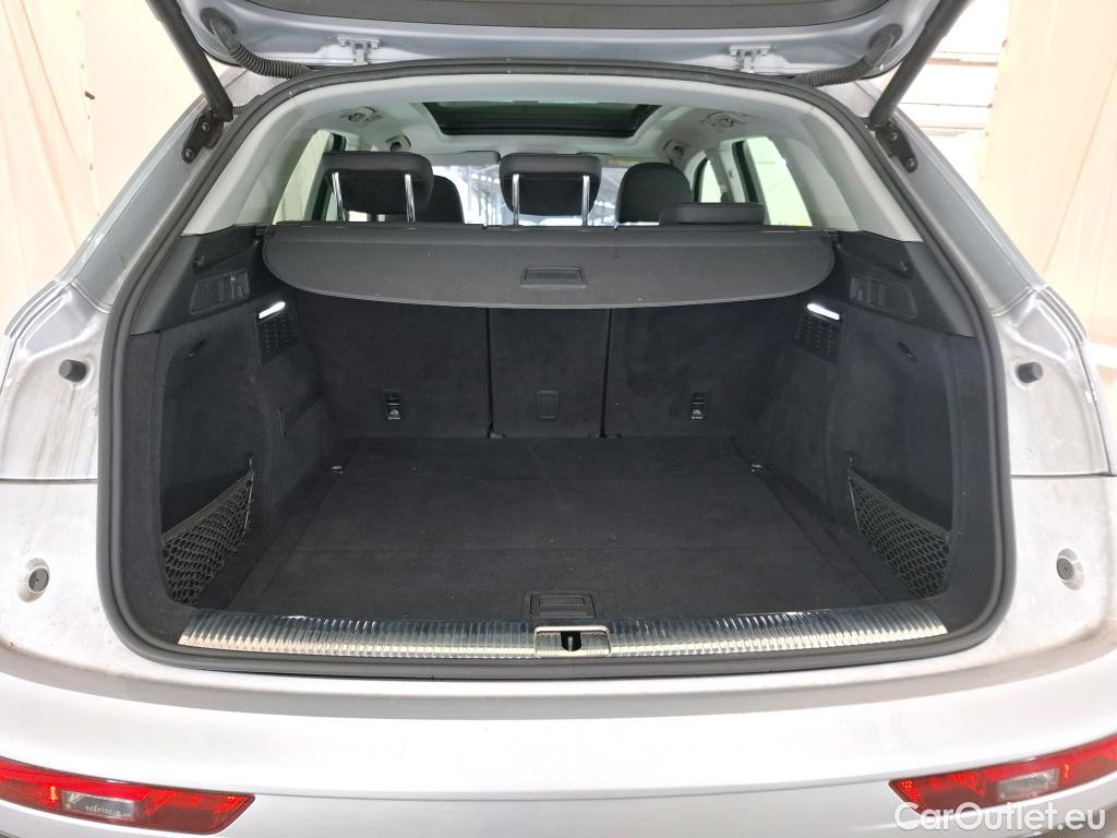 Audi  Q5 AUDI   2020  5P  SUV 40 TDI 204 QTT S TRONIC 7 BUSINESS EXE #10
