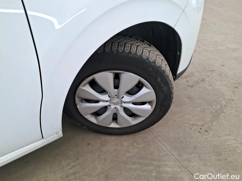 Citroen  C3  Feel Business 1.2 PureTech 80CV BVM5 E6d #18