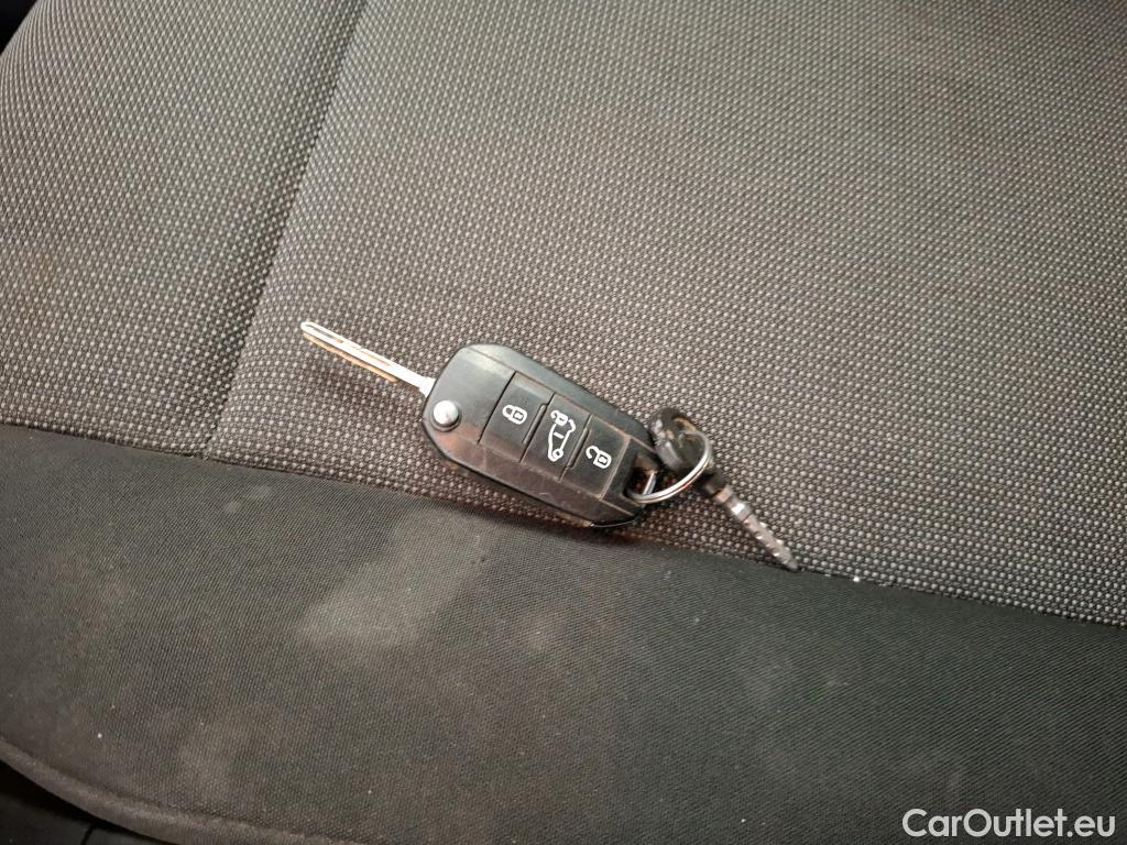Citroen  Berlingo  Fourgon Club M 650 1.5 BlueHDi 100CV BVM5 E6dT #12
