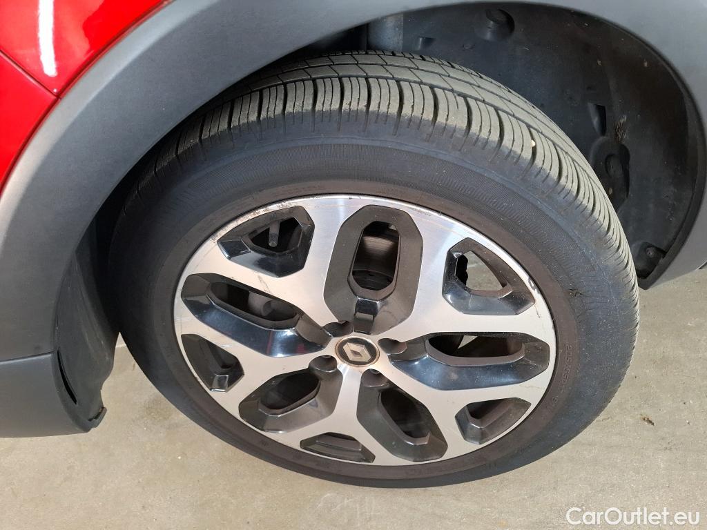  Renault  Captur RENAULT  / 2017 / 5P / Crossover Intens TCe 150 FAP #8