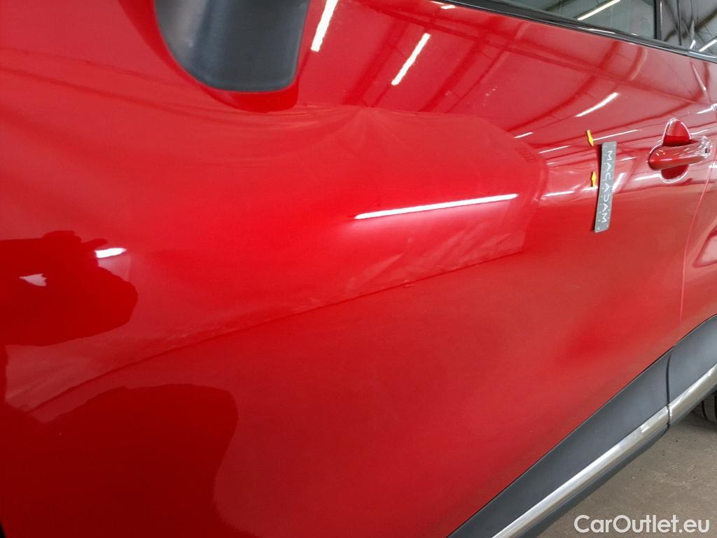  Renault  Captur RENAULT  / 2017 / 5P / Crossover Intens TCe 150 FAP #27