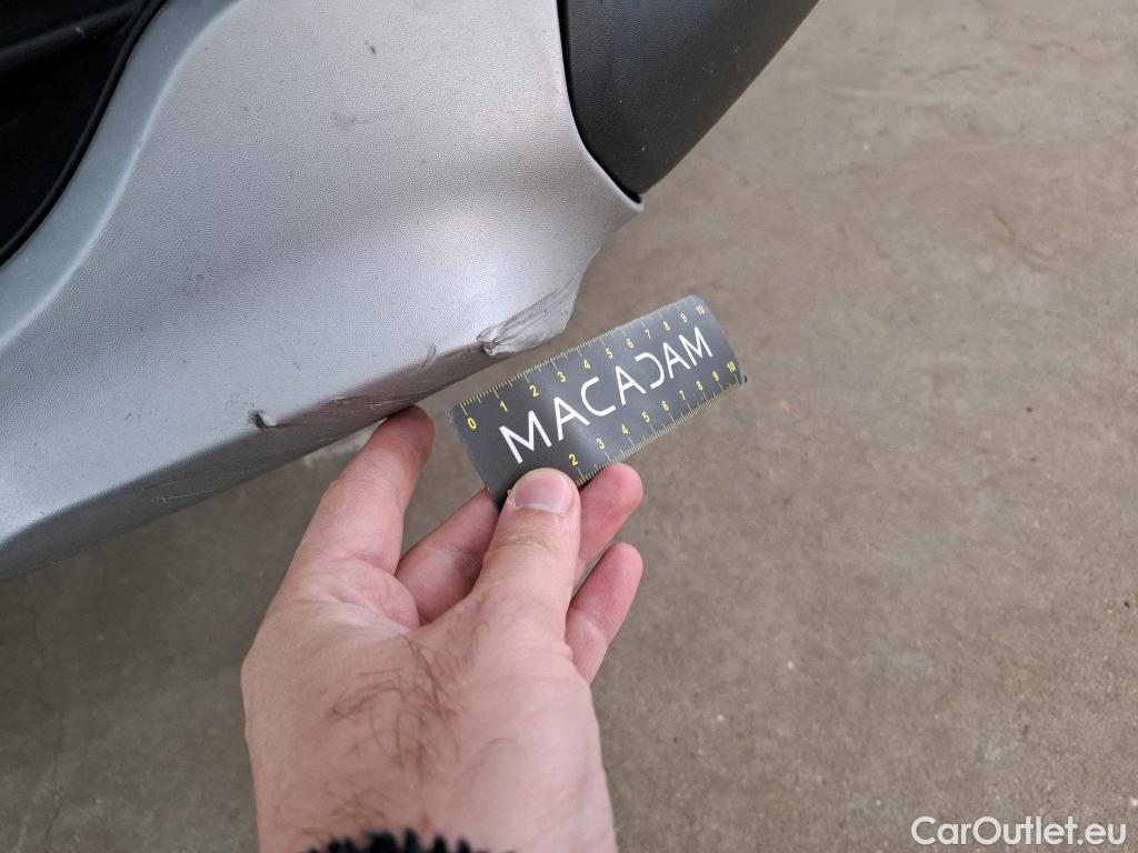  Renault  Captur RENAULT  / 2017 / 5P / Crossover Intens TCe 150 FAP #15