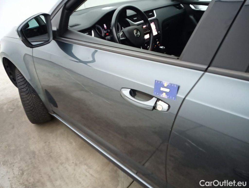 Skoda  Octavia Skoda  Combi 2.0 CRTDI GreenTec 110kW DSG7 Ambition 5d #41