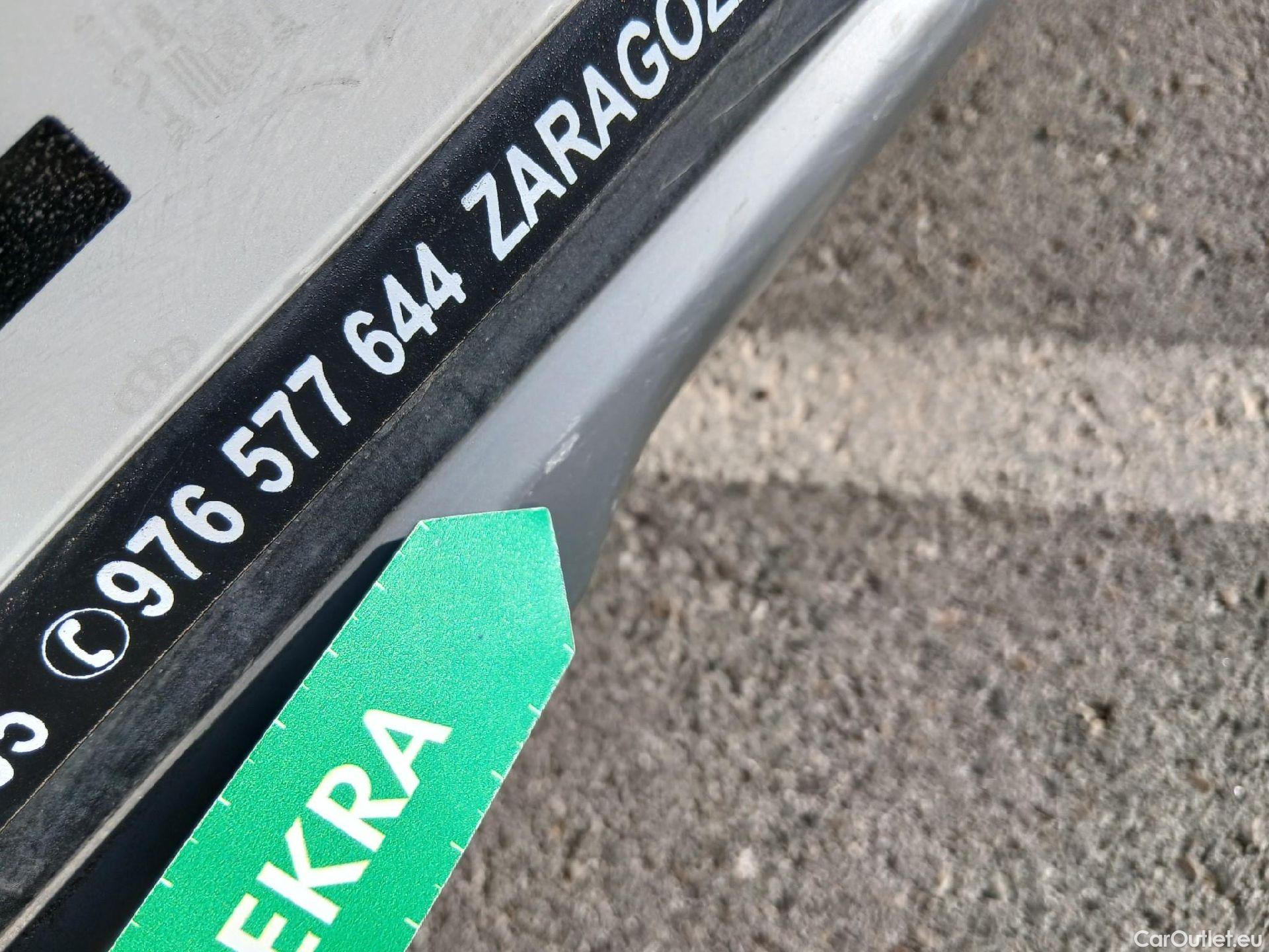 KIA  Niro KIA  / 2019 / 5P / crossover 1.6 GDi PHEV 104kW (141CV) Drive #21