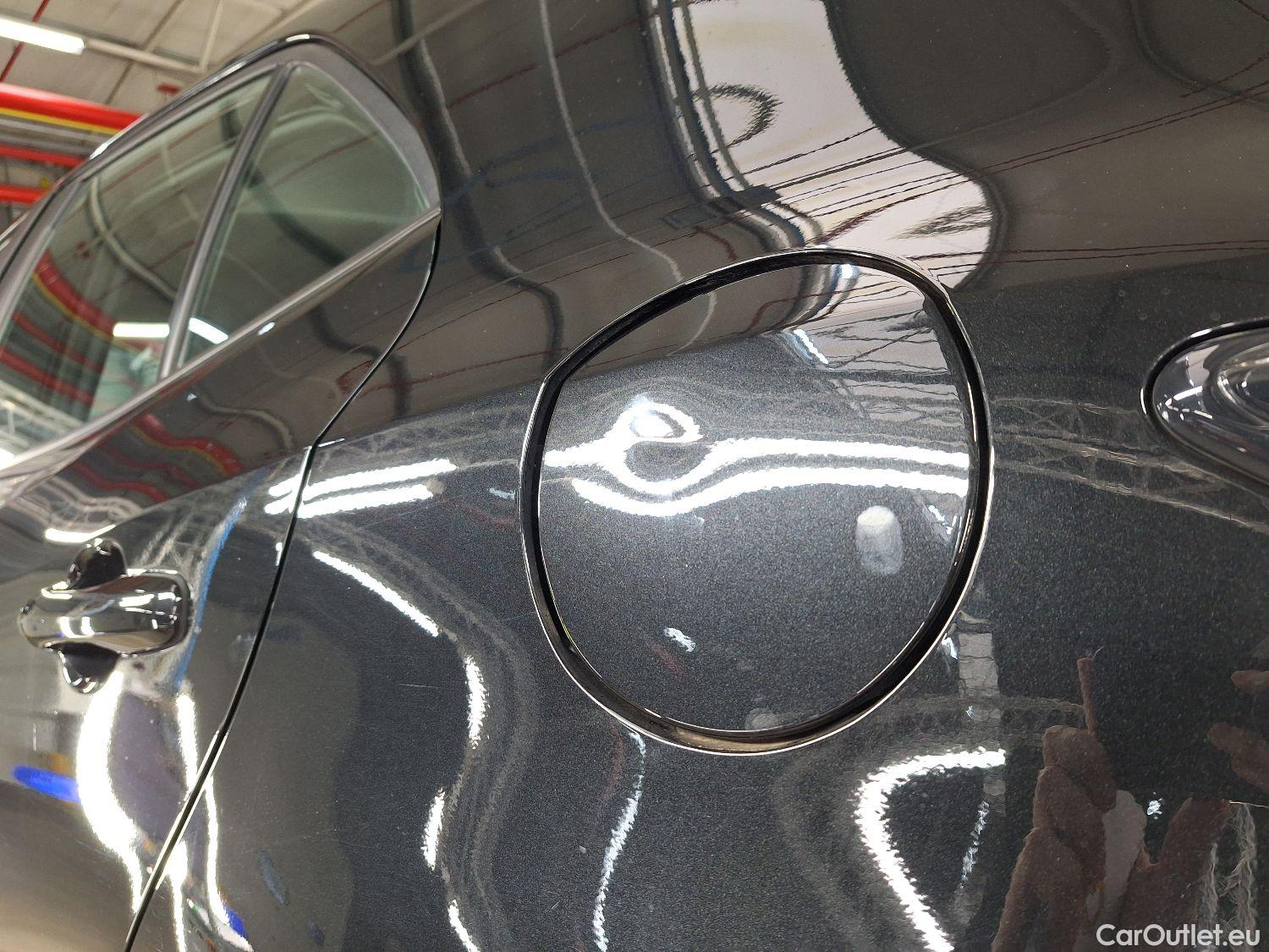  Toyota  Corolla Toyota,  '19, Toyota  1.8 Hybrid Dynamic e-CVT 5d #11