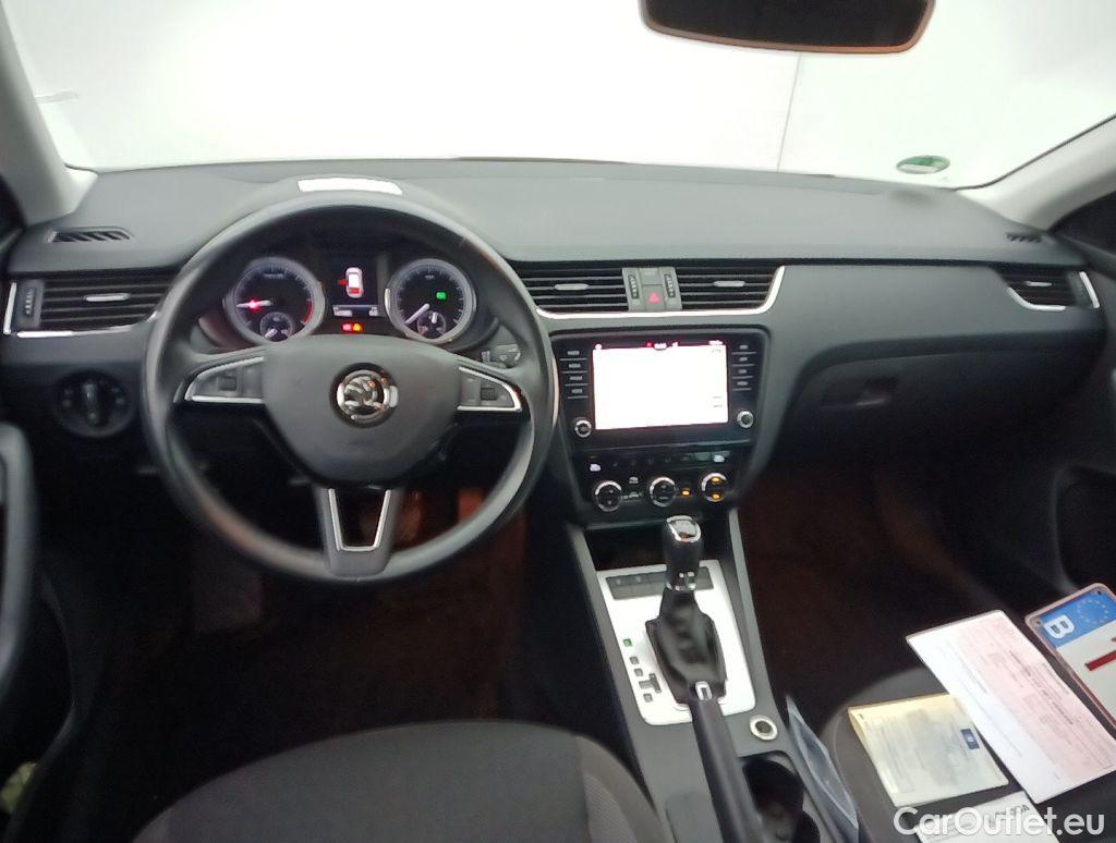 Skoda  Octavia Skoda  Combi 2.0 CRTDI GreenTec 110kW DSG7 Ambition 5d #9