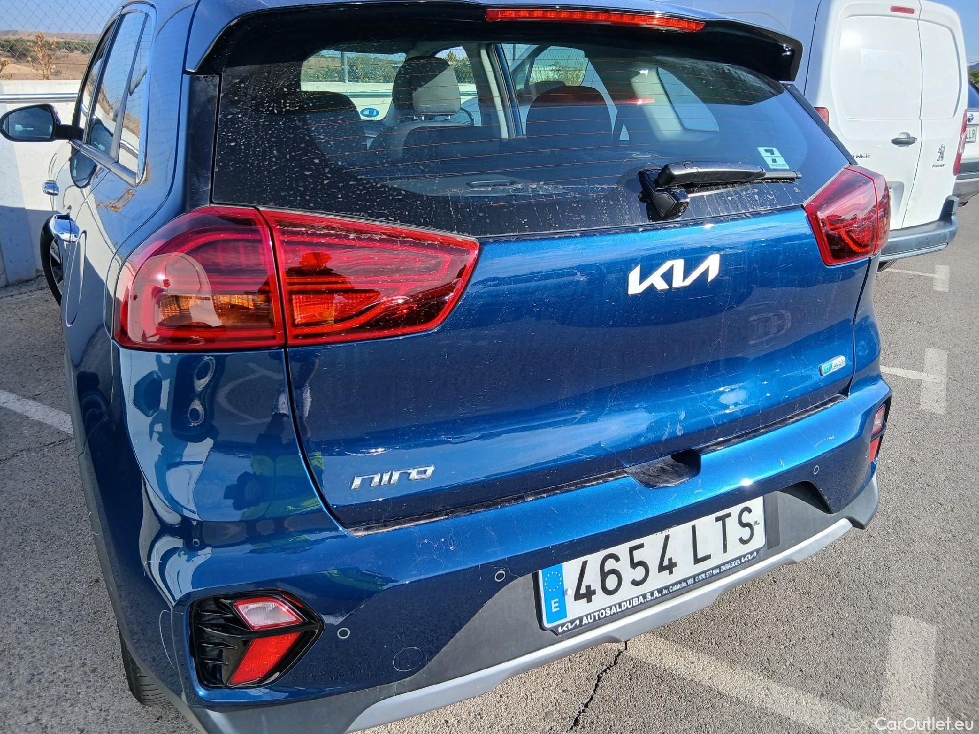 KIA  Niro KIA  / 2019 / 5P / crossover 1.6 GDi PHEV 104kW (141CV) Drive #17
