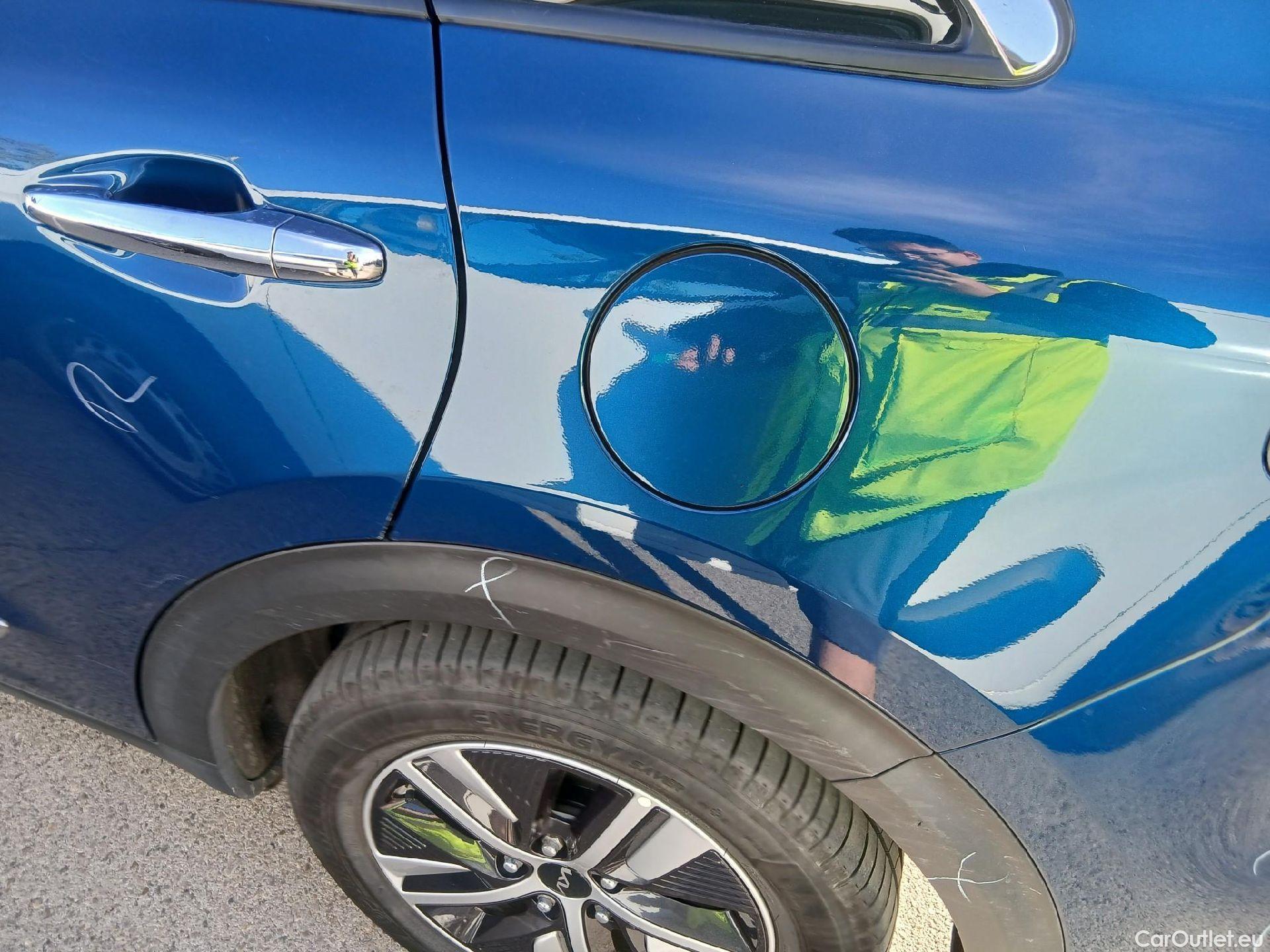 KIA  Niro KIA  / 2019 / 5P / crossover 1.6 GDi PHEV 104kW (141CV) Drive #16