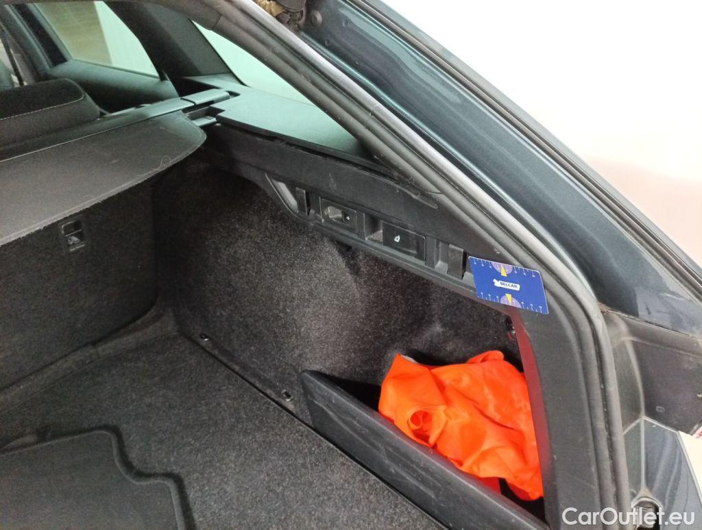 Skoda  Octavia Skoda  Combi 2.0 CRTDI 85kW DSG7 Clever+ 5d #27