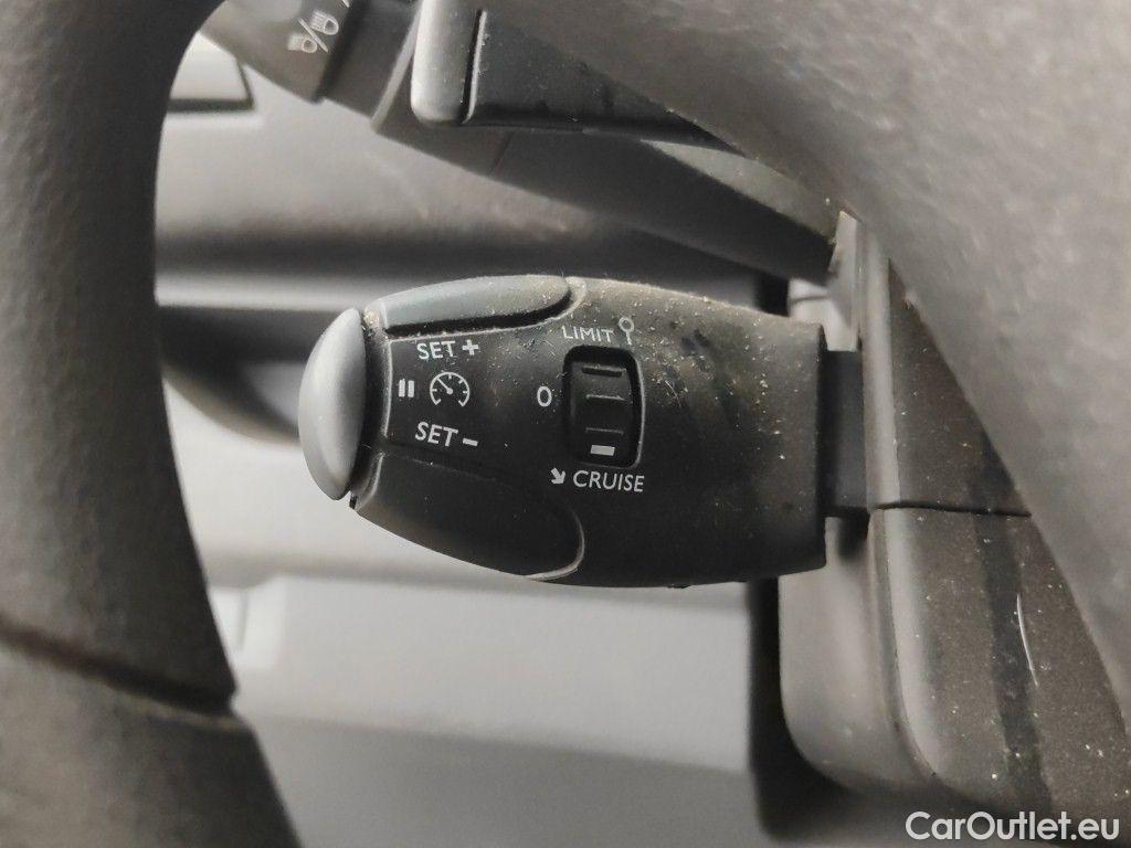 Peugeot  Expert Peugeot  Standard Premium L2 2.0 BlueHDi 145 EAT 4d #26