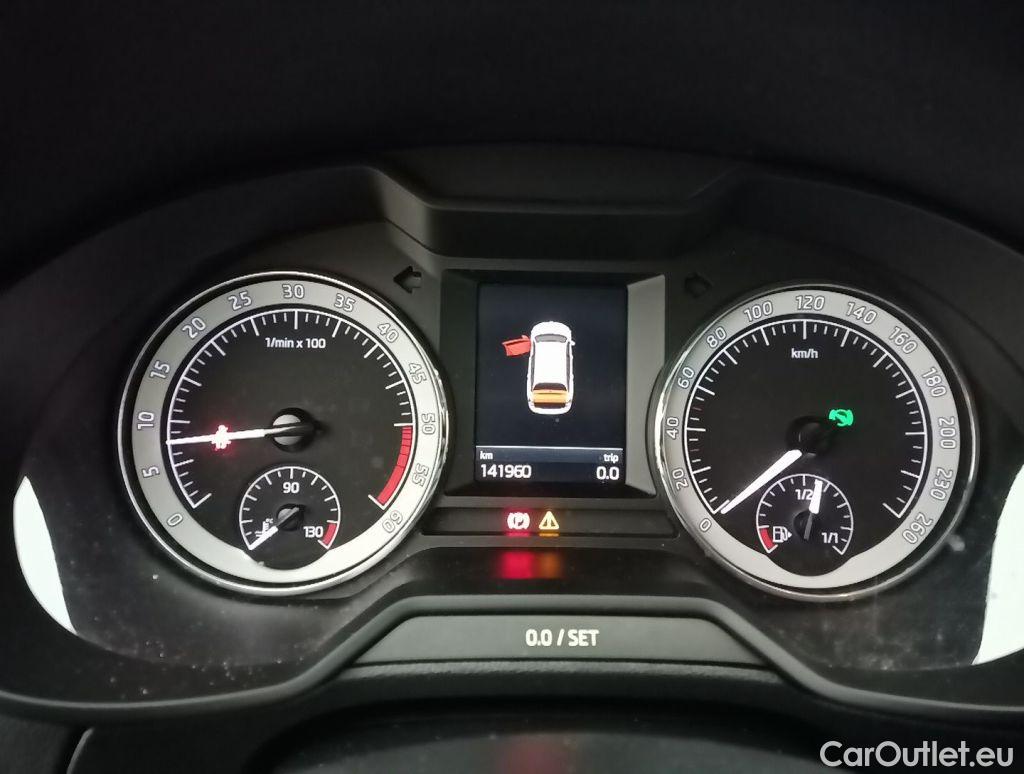 Skoda  Octavia Skoda  Combi 2.0 CRTDI GreenTec 110kW DSG7 Ambition 5d #6