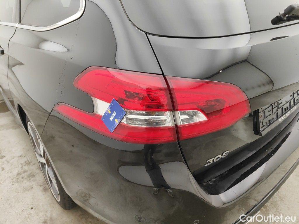Peugeot  308 Peugeot  SW 1.5 BlueHDi 130 S&S EAT8 GT Pack 5d #45