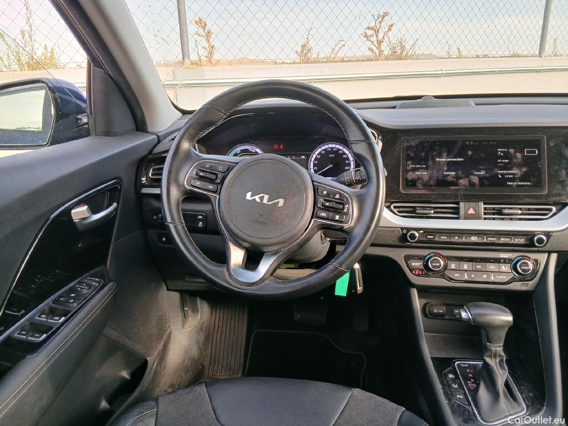 KIA  Niro KIA  / 2019 / 5P / crossover 1.6 GDi PHEV 104kW (141CV) Drive #3