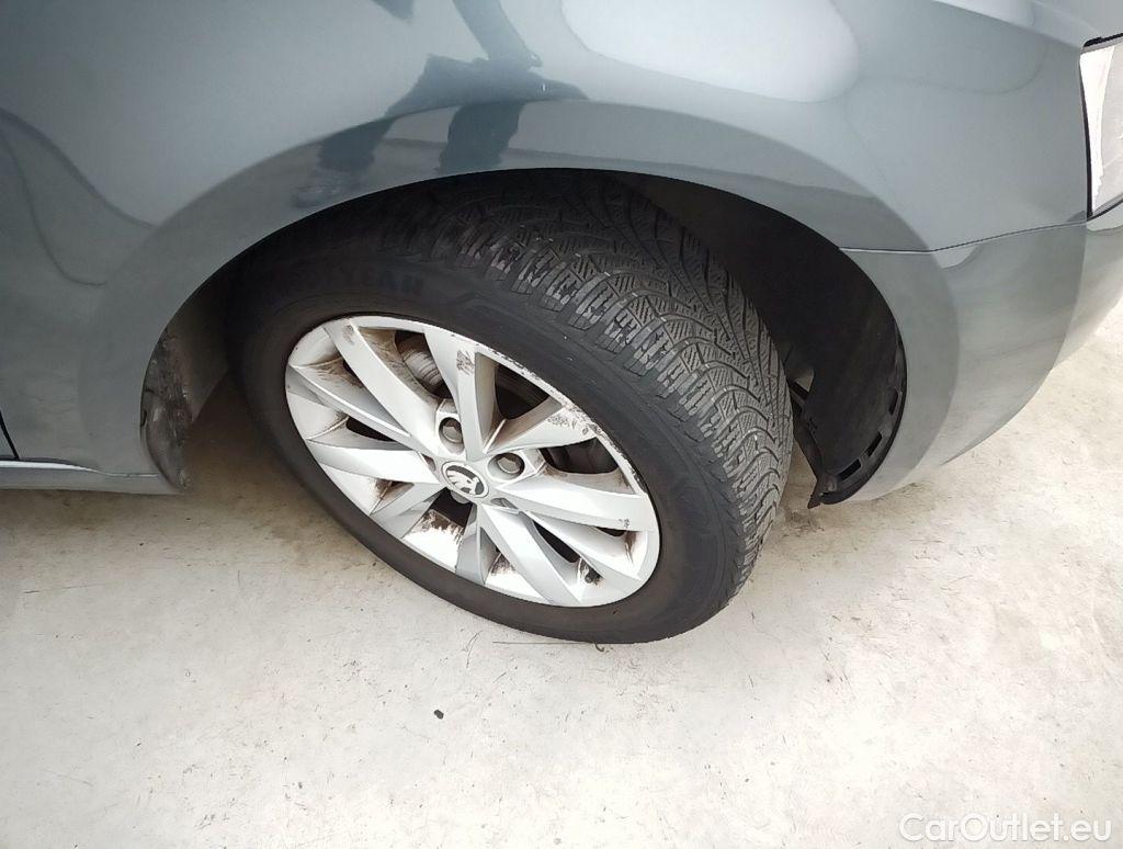 Skoda  Octavia Skoda  Combi 2.0 CRTDI GreenTec 110kW DSG7 Ambition 5d #57