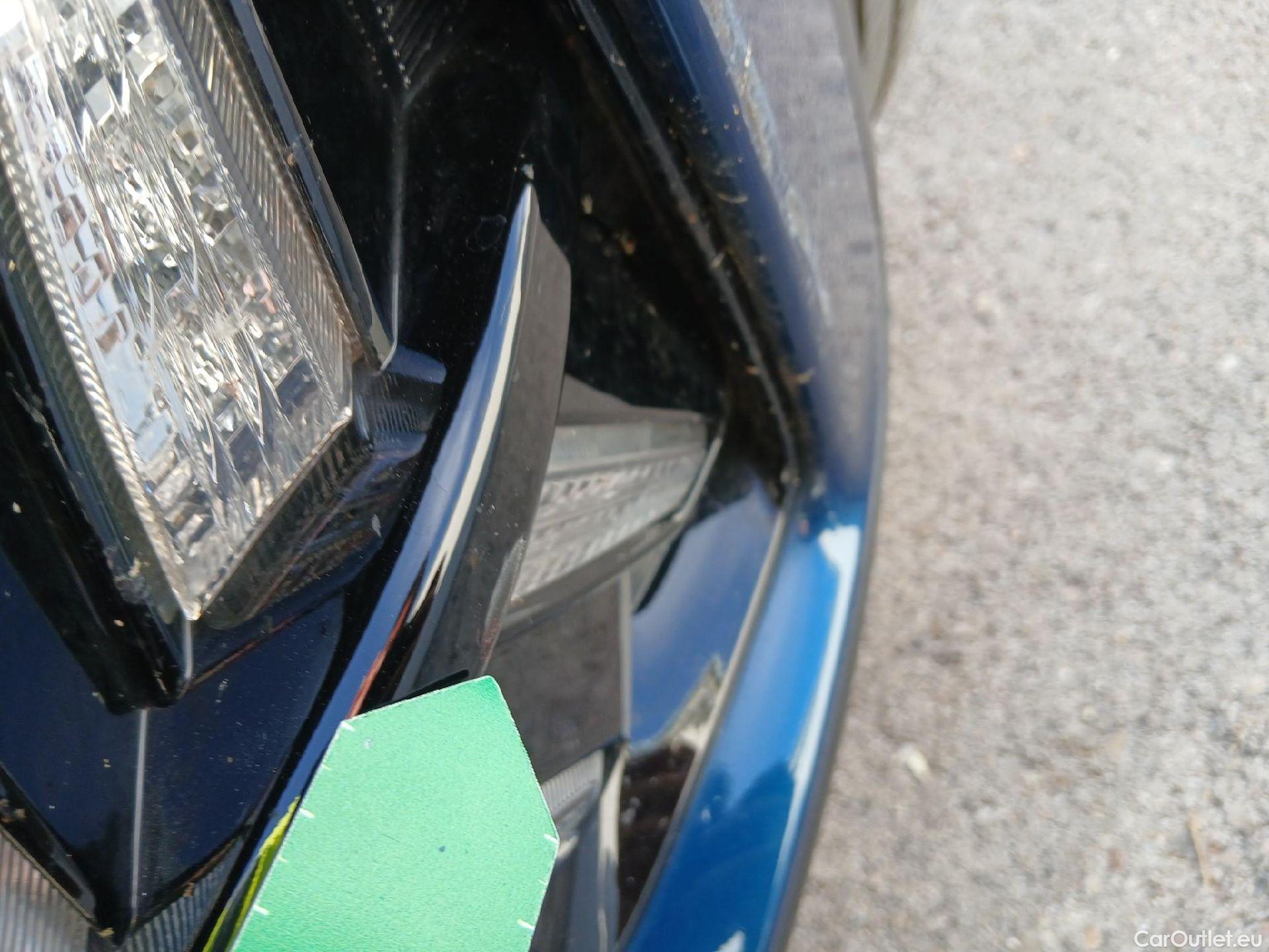 KIA  Niro KIA  / 2019 / 5P / crossover 1.6 GDi PHEV 104kW (141CV) Drive #11