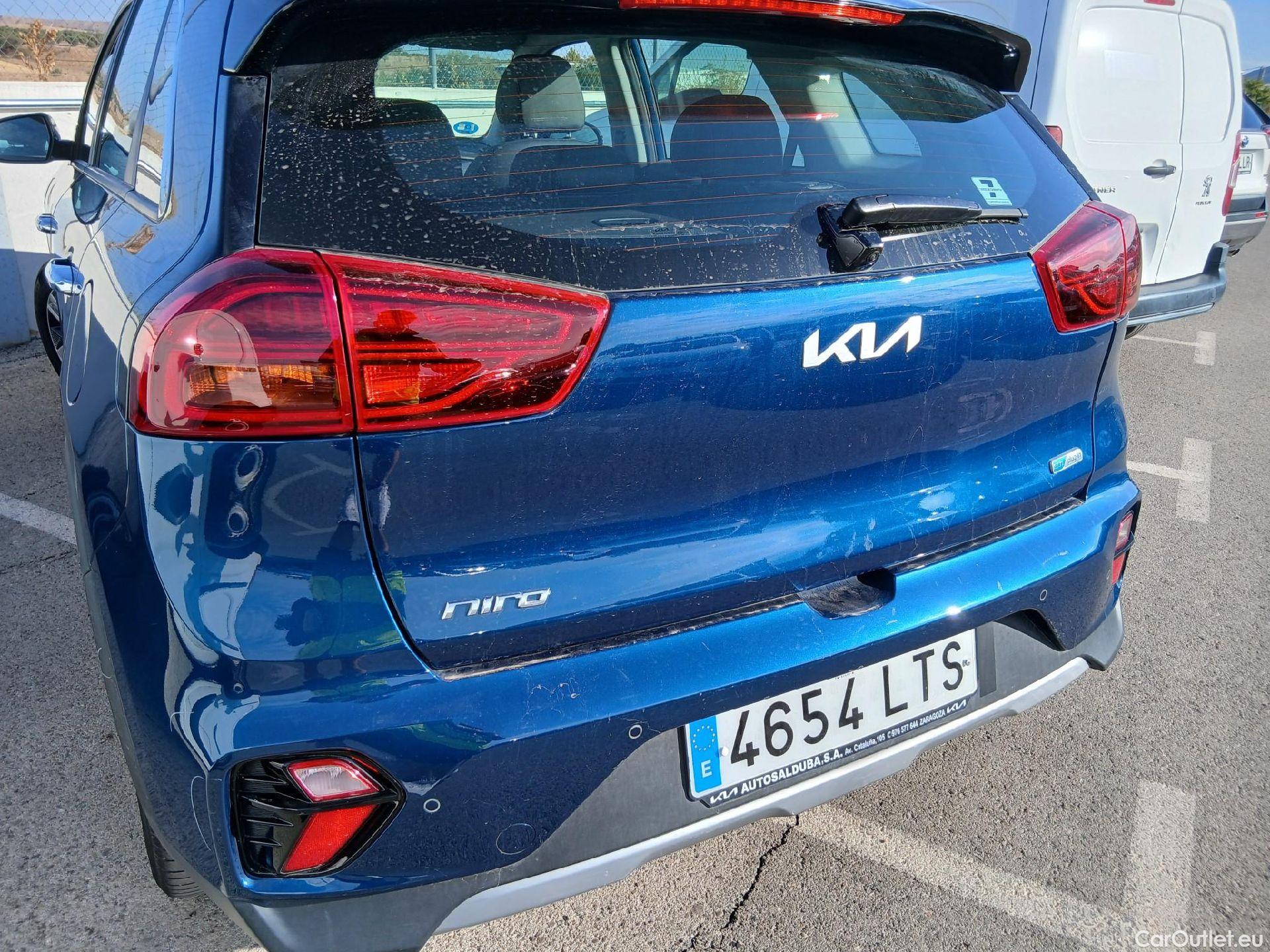KIA  Niro KIA  / 2019 / 5P / crossover 1.6 GDi PHEV 104kW (141CV) Drive #24