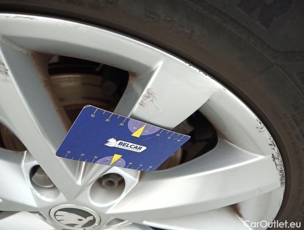 Skoda  Octavia Skoda  Combi 2.0 CRTDI GreenTec 110kW DSG7 Ambition 5d #56