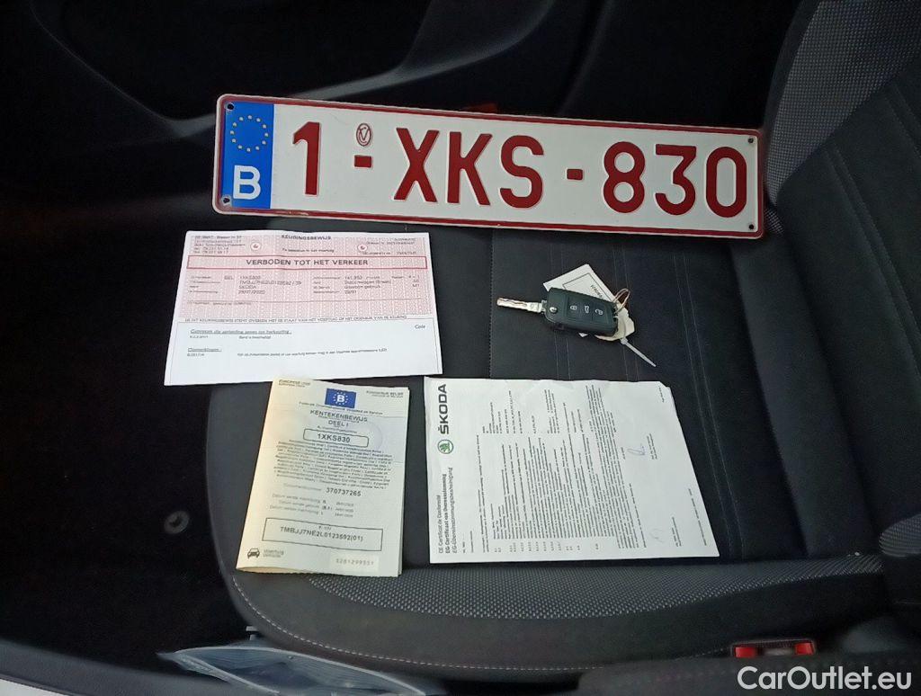 Skoda  Octavia Skoda  Combi 2.0 CRTDI GreenTec 110kW DSG7 Ambition 5d #4