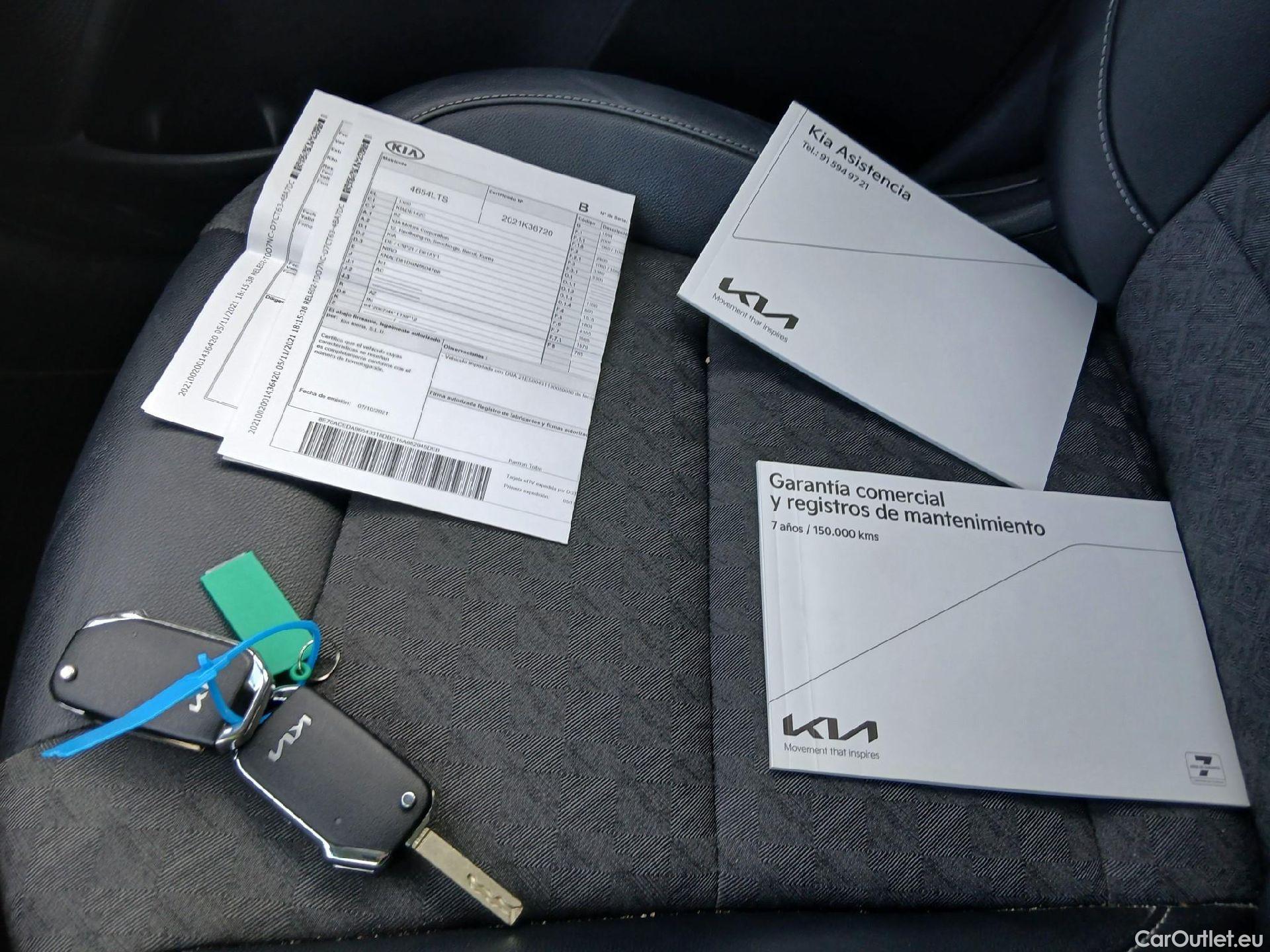 KIA  Niro KIA  / 2019 / 5P / crossover 1.6 GDi PHEV 104kW (141CV) Drive #5