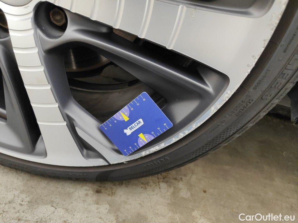 Peugeot  308 Peugeot  SW 1.5 BlueHDi 130 S&S EAT8 GT Pack 5d #76