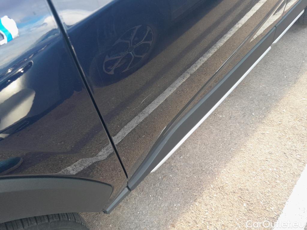 Toyota  RAV4 TOYOTA  / 2018 / 5P / todoterreno 2.5l 220H Luxury #7