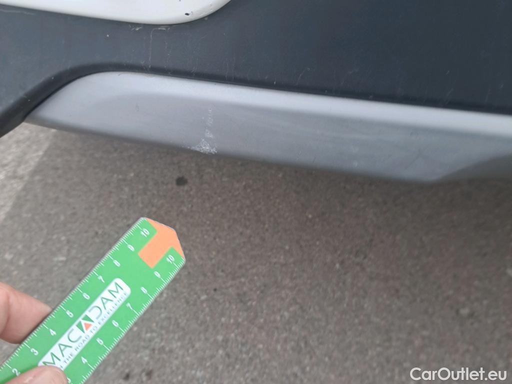 KIA  Niro KIA  / 2019 / 5P / crossover 1.6 GDi PHEV 104kW (141CV) Drive #35