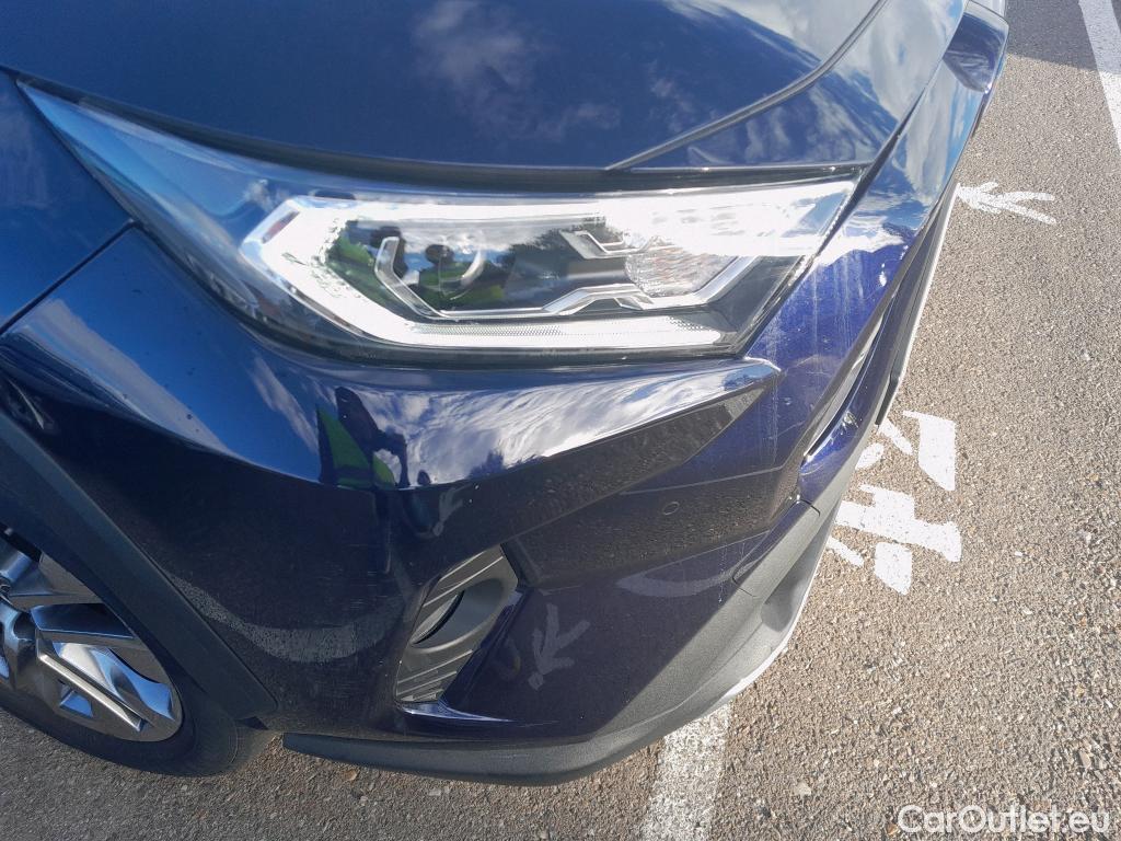 Toyota  RAV4 TOYOTA  / 2018 / 5P / todoterreno 2.5l 220H Luxury #18