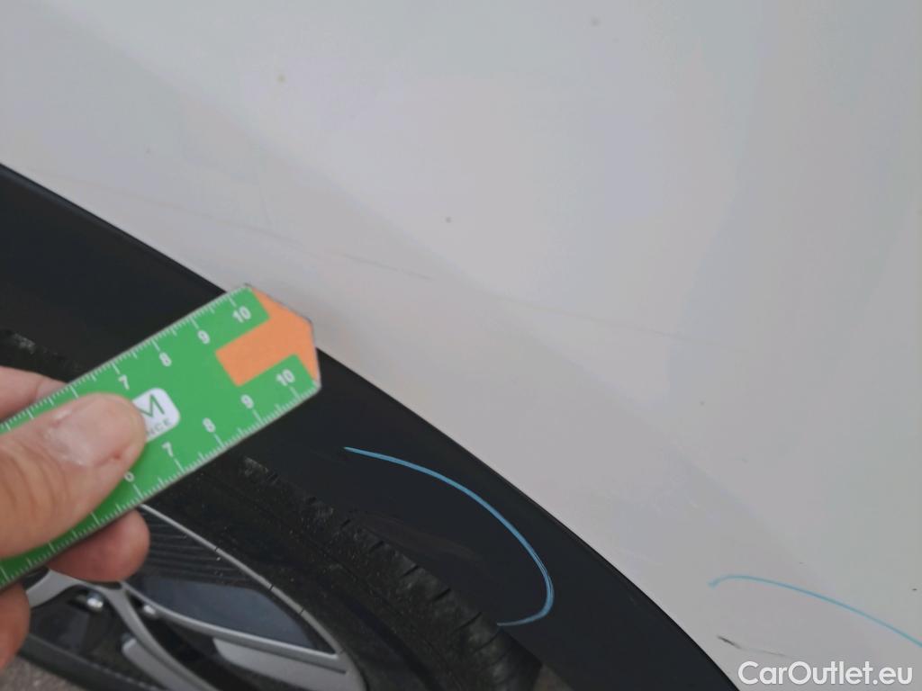 KIA  Niro KIA  / 2019 / 5P / crossover 1.6 GDi PHEV 104kW (141CV) Drive #23