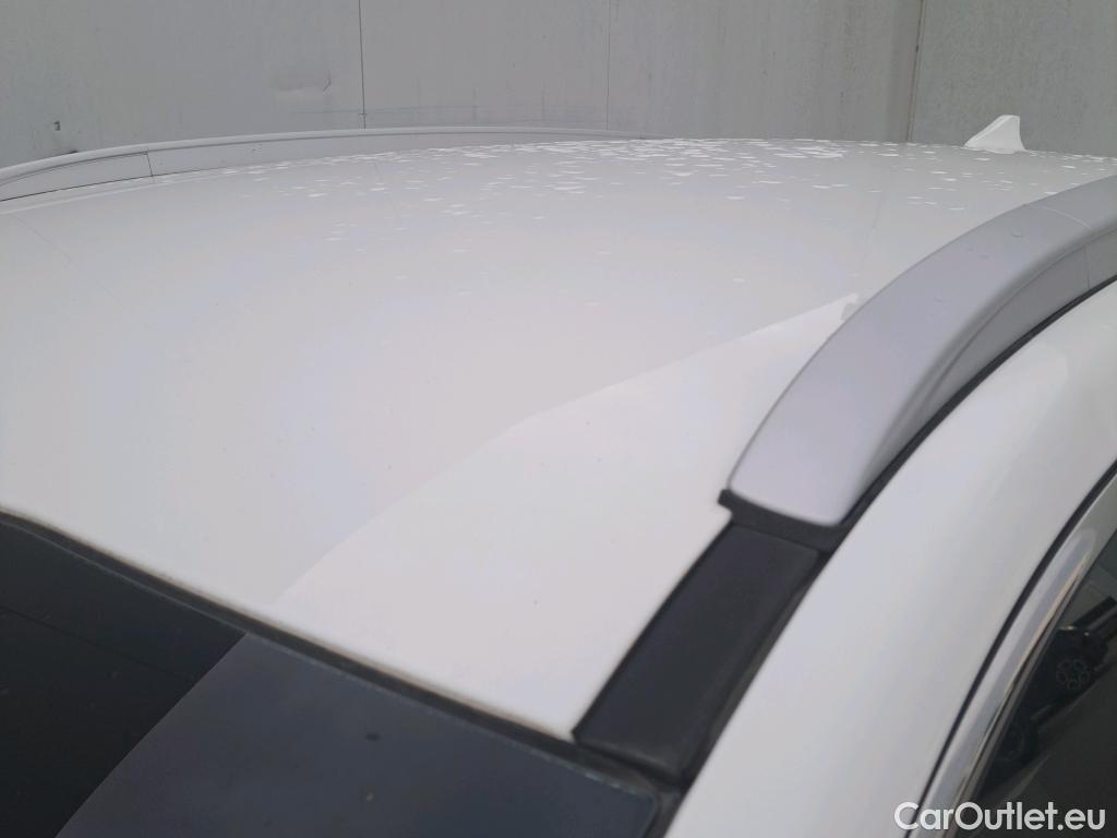 KIA  Niro KIA  / 2019 / 5P / crossover 1.6 GDi PHEV 104kW (141CV) Drive #18