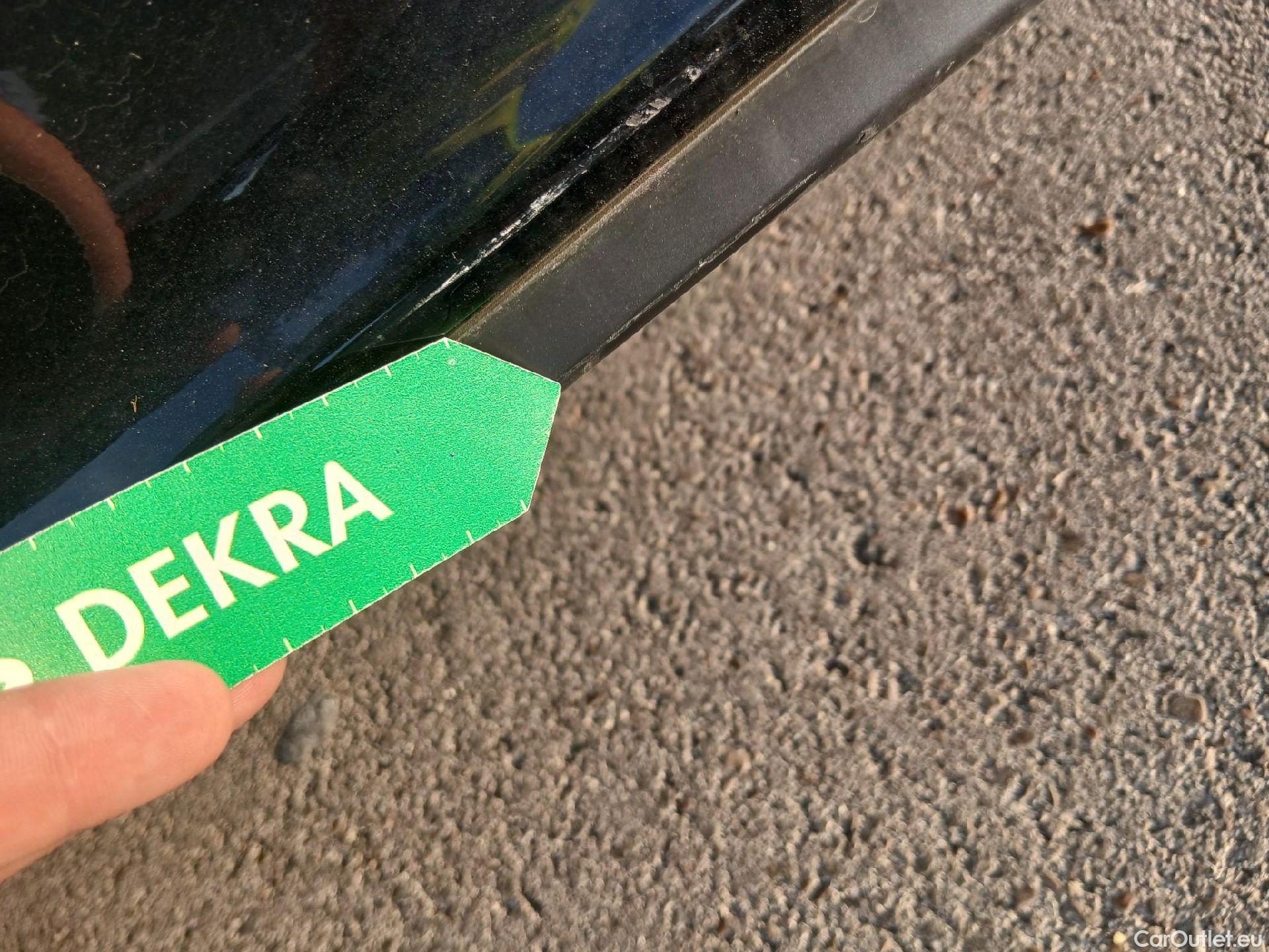 Hyundai   Ioniq HYUNDAI / 2019 / 5P / berlina con portón 1.6 GDI HEV Tecno DCT #34