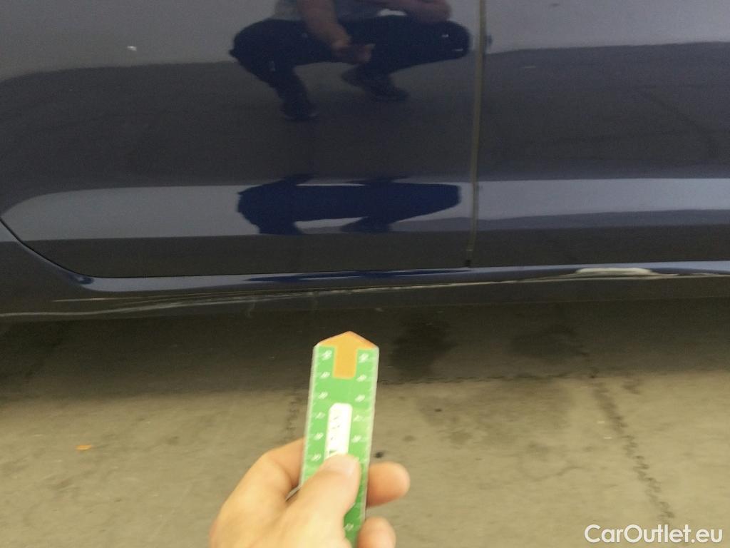 Volkswagen  Golf  VOLKSWAGEN / 2016 / 5P / familiar Last Edition 1.5 TSI 96kW(130CV) Variant #4