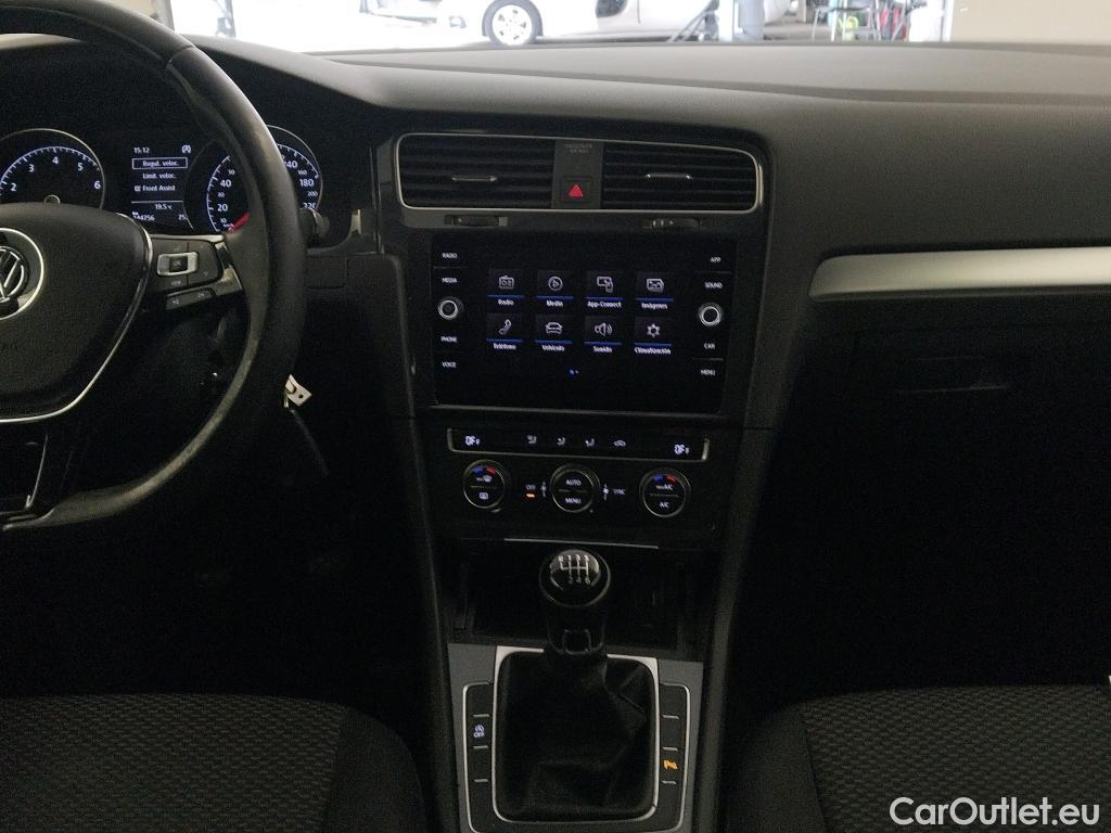 Volkswagen  Golf  VOLKSWAGEN / 2016 / 5P / familiar Last Edition 1.5 TSI 96kW(130CV) Variant #13