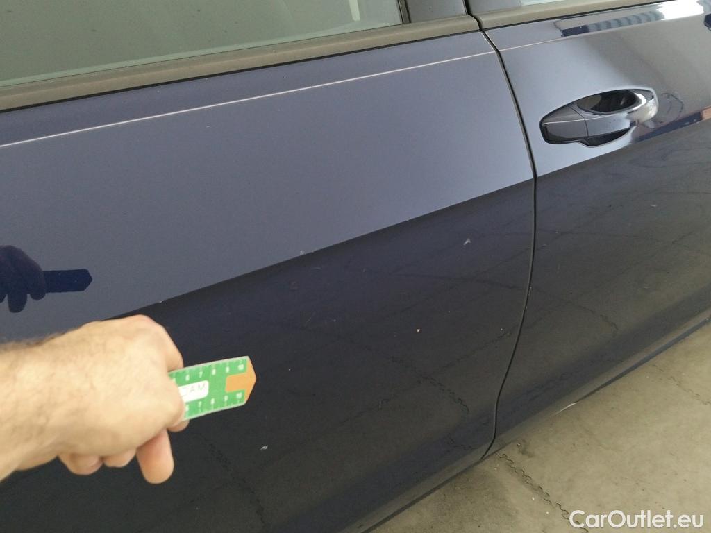 Volkswagen  Golf  VOLKSWAGEN / 2016 / 5P / familiar Last Edition 1.5 TSI 96kW(130CV) Variant #34