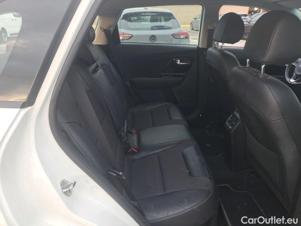 KIA  Niro KIA  / 2019 / 5P / crossover 1.6 GDi PHEV 104kW (141CV) Drive #7