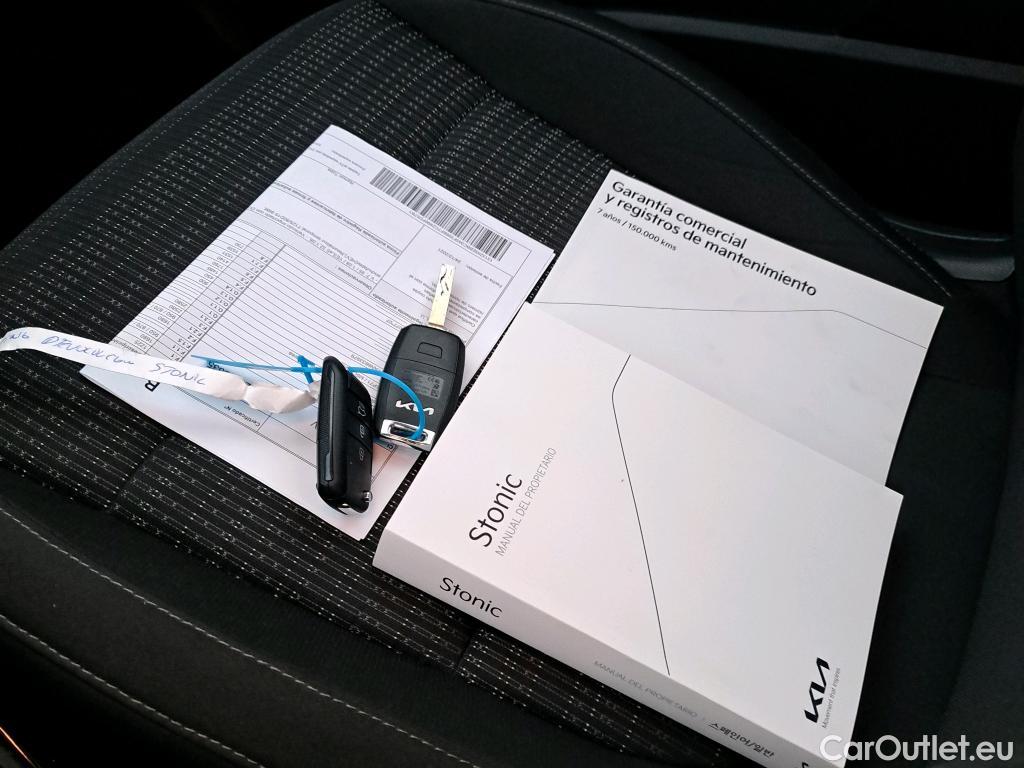 KIA  STONIC KIA  / 2017 / 5P / todoterreno 1.0 T-GDi 88kW (120CV) MHEV iMT Drive #7