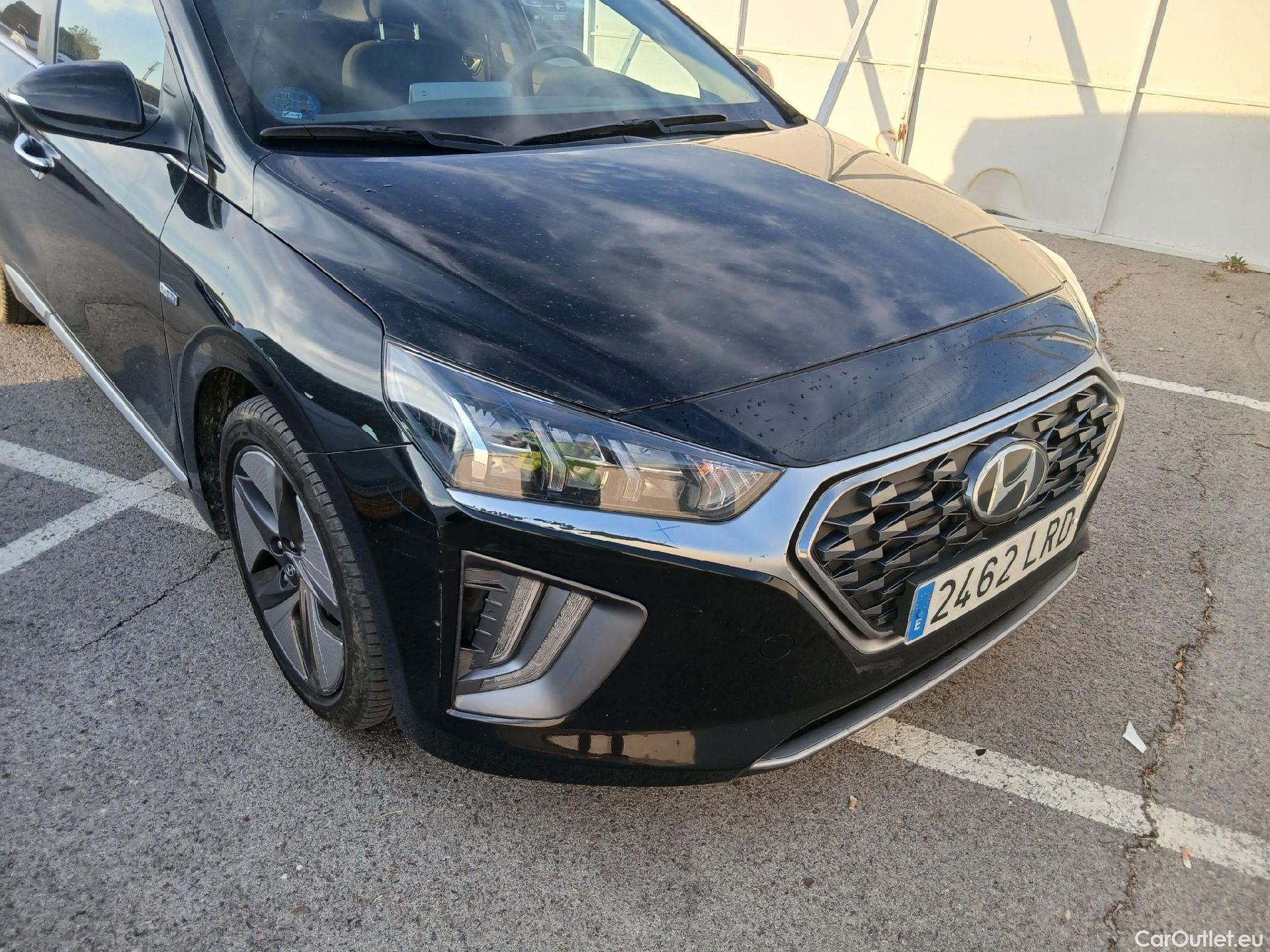 Hyundai   Ioniq HYUNDAI / 2019 / 5P / berlina con portón 1.6 GDI HEV Tecno DCT #11