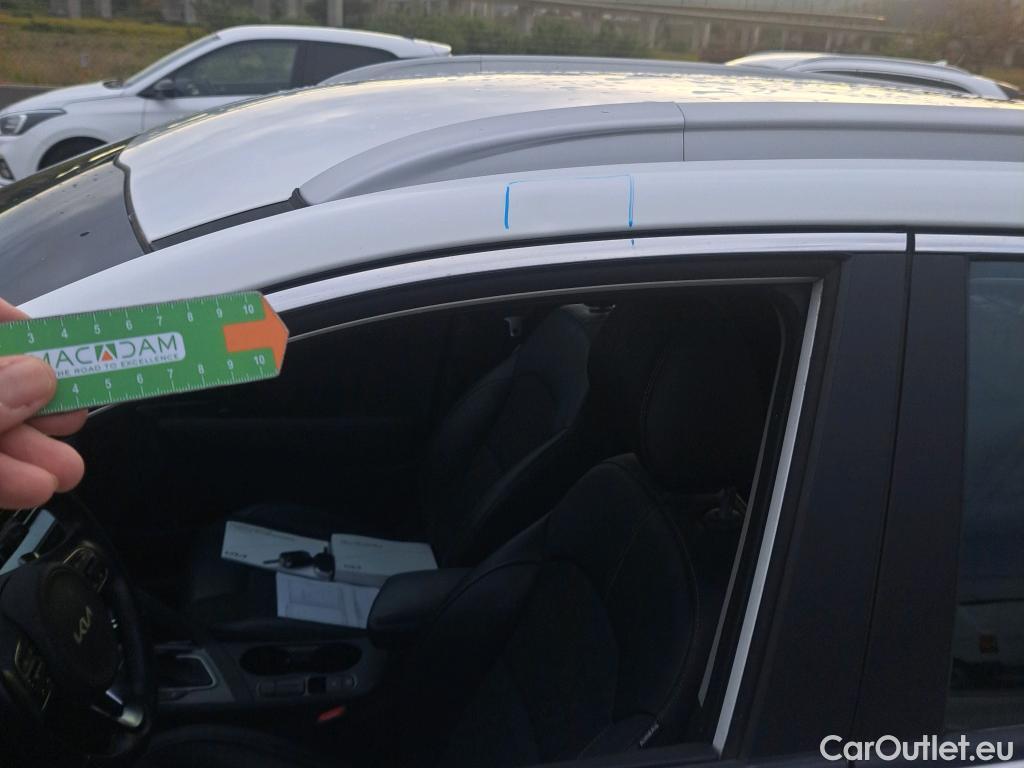 KIA  Niro KIA  / 2019 / 5P / crossover 1.6 GDi PHEV 104kW (141CV) Drive #9