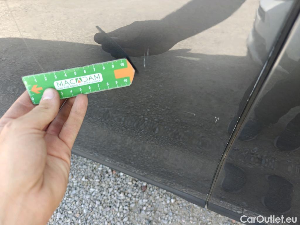  Bmw  X2 BMW  / 2017 / 5P / todoterreno sDrive18d (AC) #36