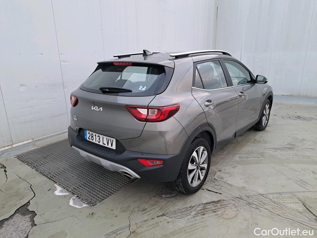 KIA  STONIC KIA  / 2017 / 5P / todoterreno 1.0 T-GDi 88kW (120CV) MHEV iMT Drive #2