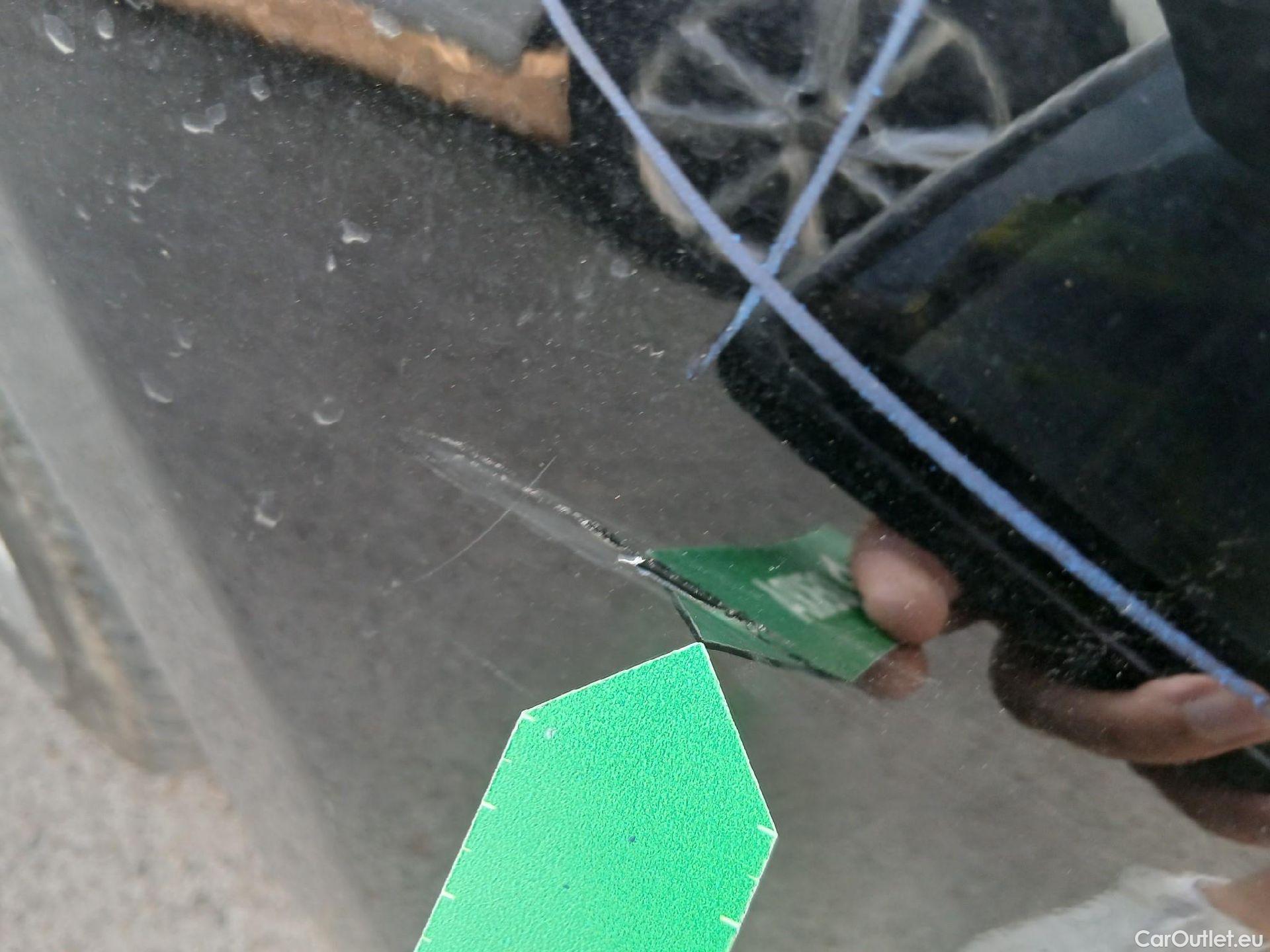 Hyundai   Ioniq HYUNDAI / 2019 / 5P / berlina con portón 1.6 GDI HEV Tecno DCT #14