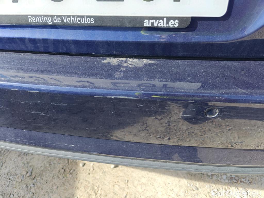  Volkswagen  Golf  VOLKSWAGEN / 2016 / 5P / familiar Last Edition 1.5 TSI 96kW(130CV) Variant #36