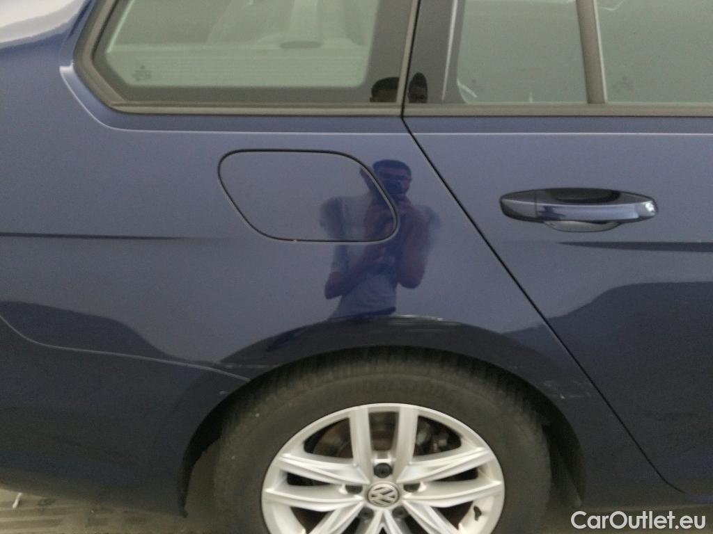 Volkswagen  Golf  VOLKSWAGEN / 2016 / 5P / familiar Last Edition 1.5 TSI 96kW(130CV) Variant #5